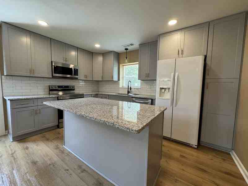 5026 Young Rd - Photo 3 of 10