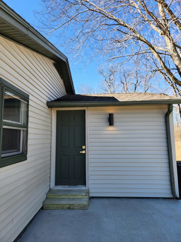 110 Ridgeway Ave - Photo 2 of 20