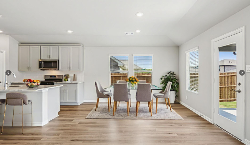 2120 Rannoch St - Photo 6 of 20