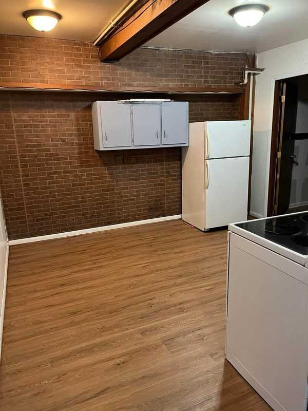 101 Powell Ave - Photo 2 of 5