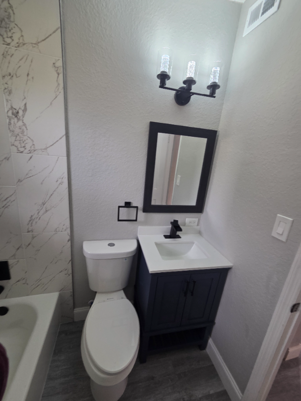 2410 11th St - Photo 7 of 10