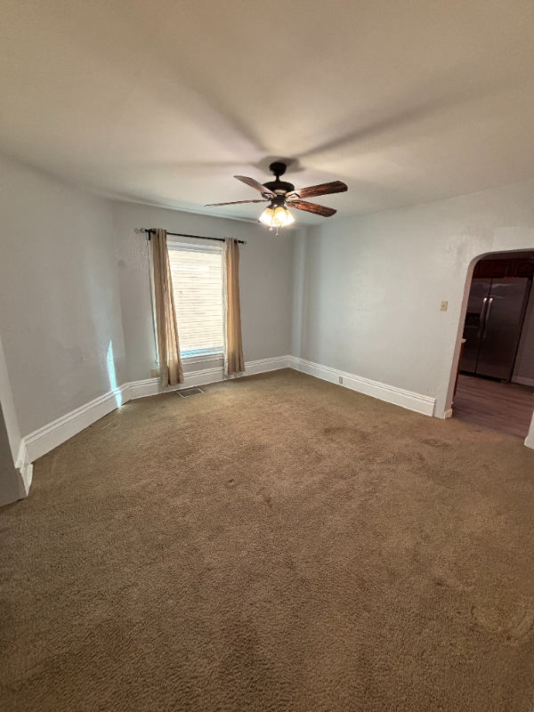 116 Kathleen St - Photo 3 of 20