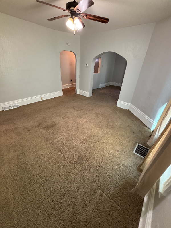 116 Kathleen St - Photo 4 of 20