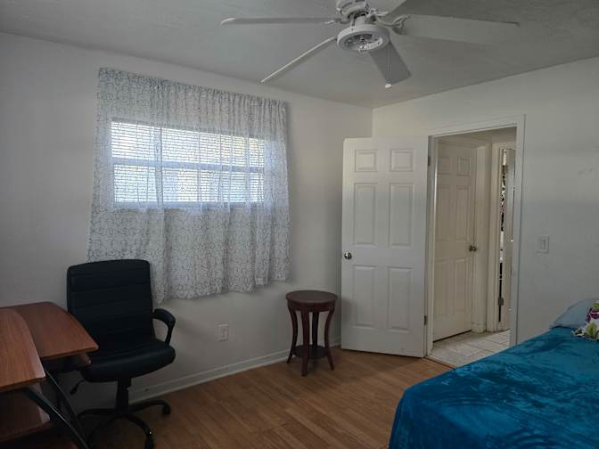 311 Darrow Ave - Photo 4 of 5