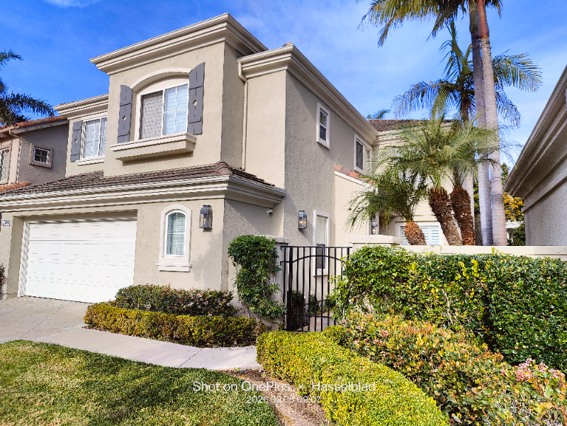 1417 Sea Ridge Dr - Photo 2 of 20