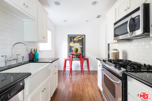 10840 Lindbrook Dr #9 - Photo 7 of 11