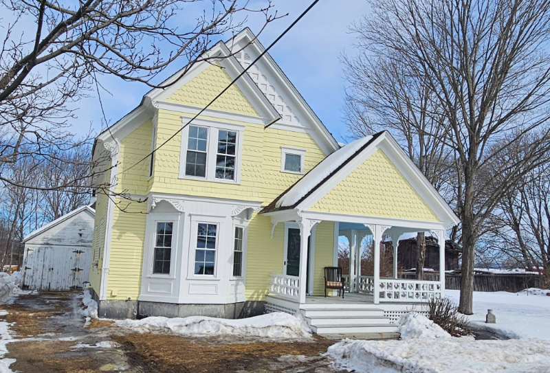 262 N State St #A - Photo 2 of 17