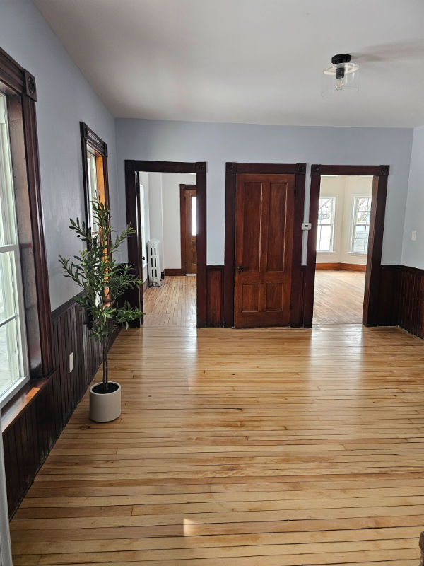 262 N State St #A - Photo 5 of 17