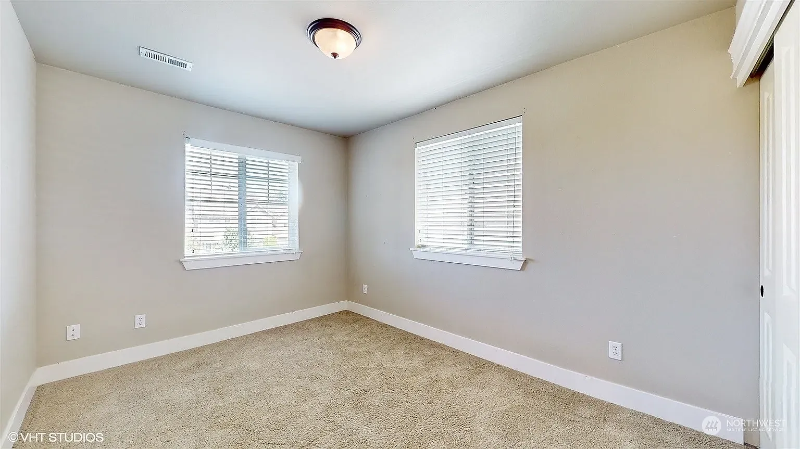 18204 123rd St E - Photo 6 of 20