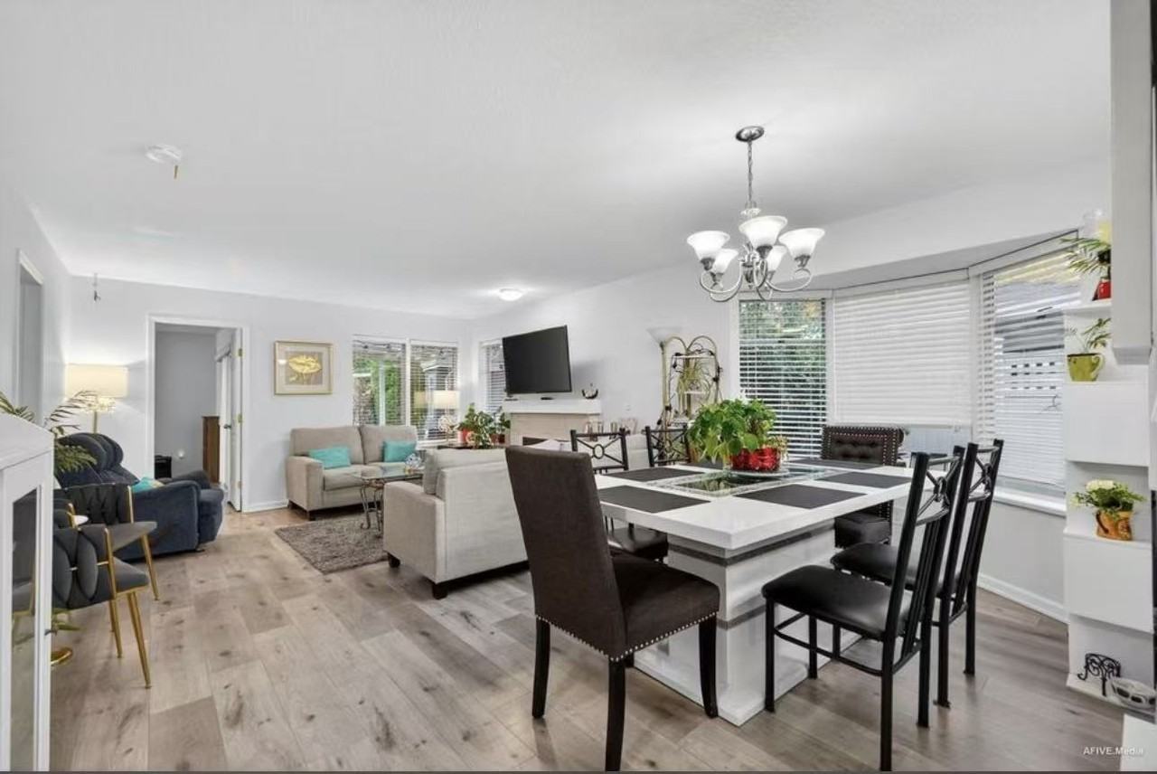 14000 18A Avenue - Photo 4 of 21