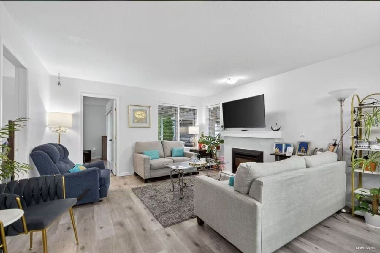 14000 18A Avenue - Photo 6 of 21