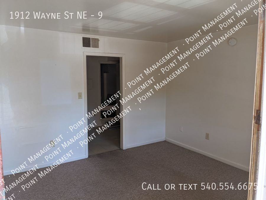 1912 Wayne St Ne #9 - Photo 4 of 6