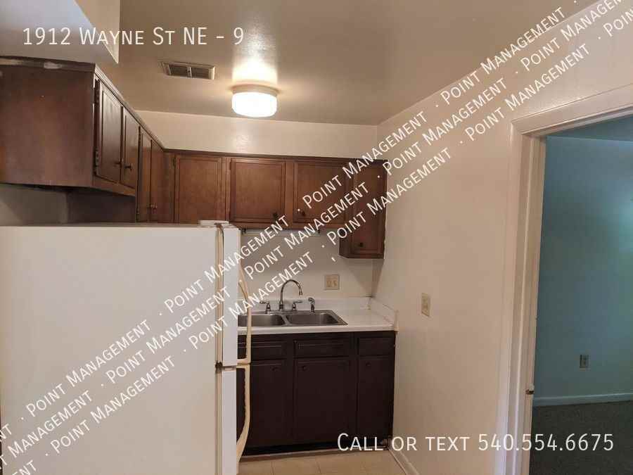 1912 Wayne St Ne #9 - Photo 5 of 6
