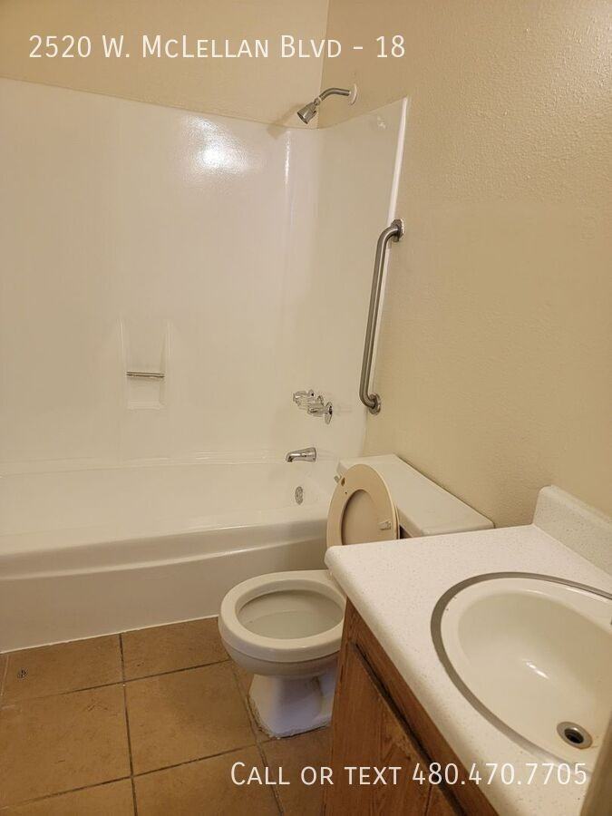 2520 W Mclellan Blvd #18 - Photo 5 of 40