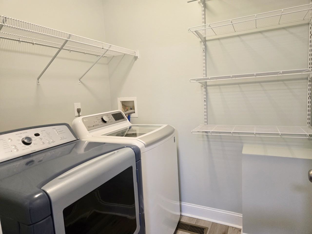 3600 Old Forest Rd #34 - Photo 5 of 23