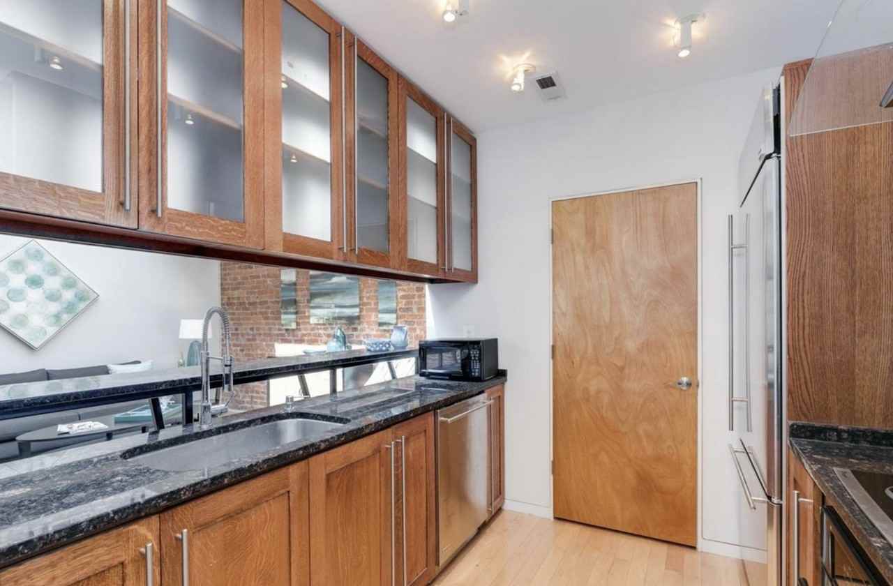 1207 Lamont St Nw #2 - Photo 4 of 10