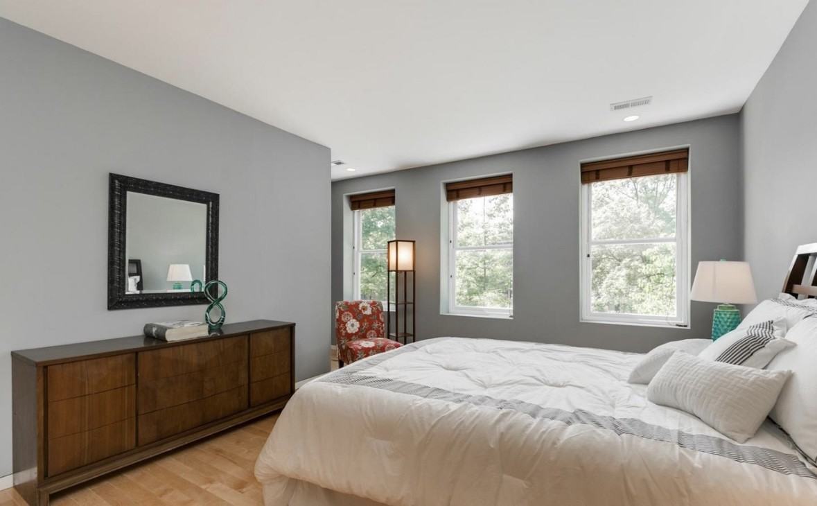 1207 Lamont St Nw #2 - Photo 6 of 10