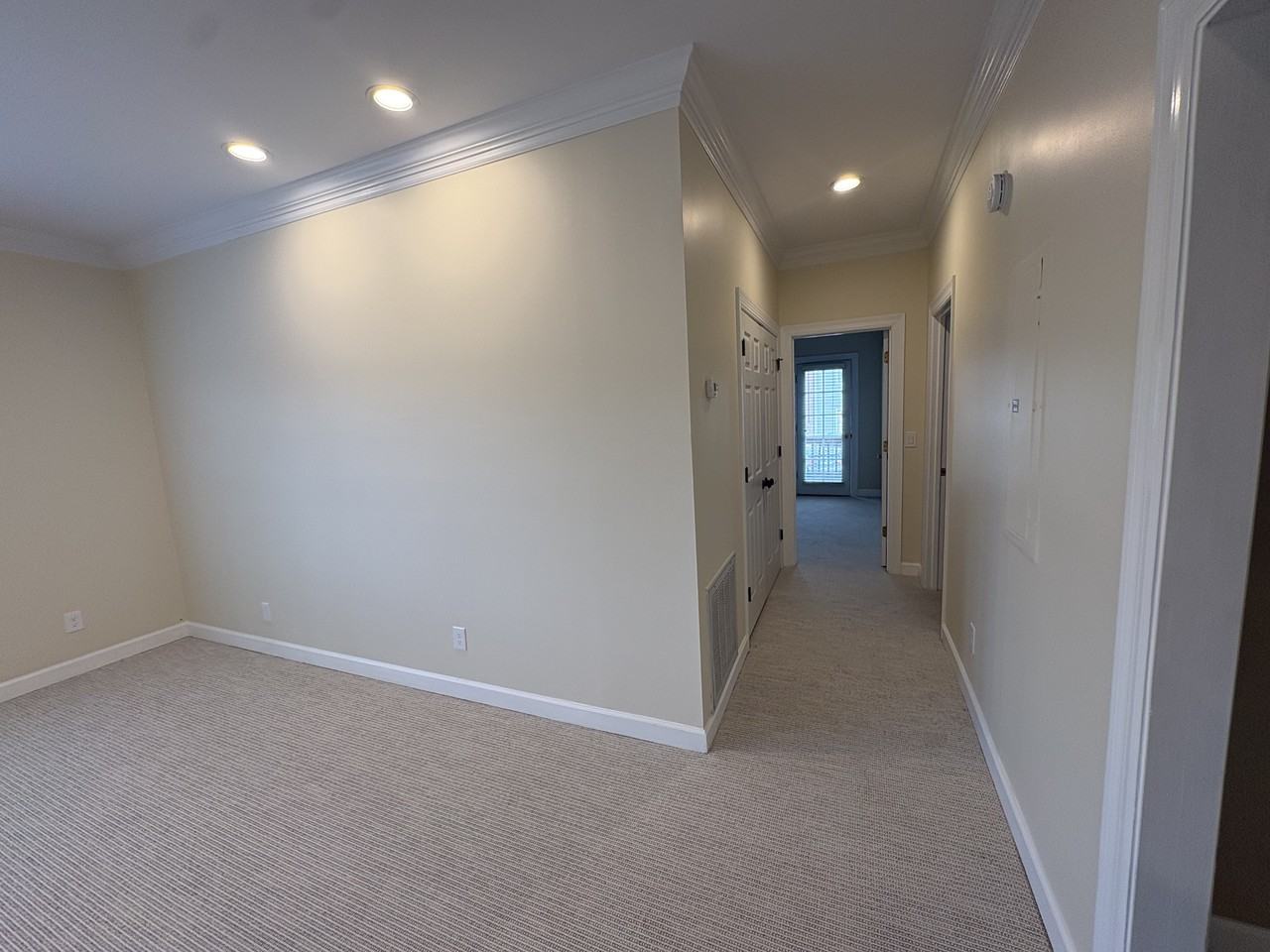 2032 Graybar Ln - Photo 7 of 17