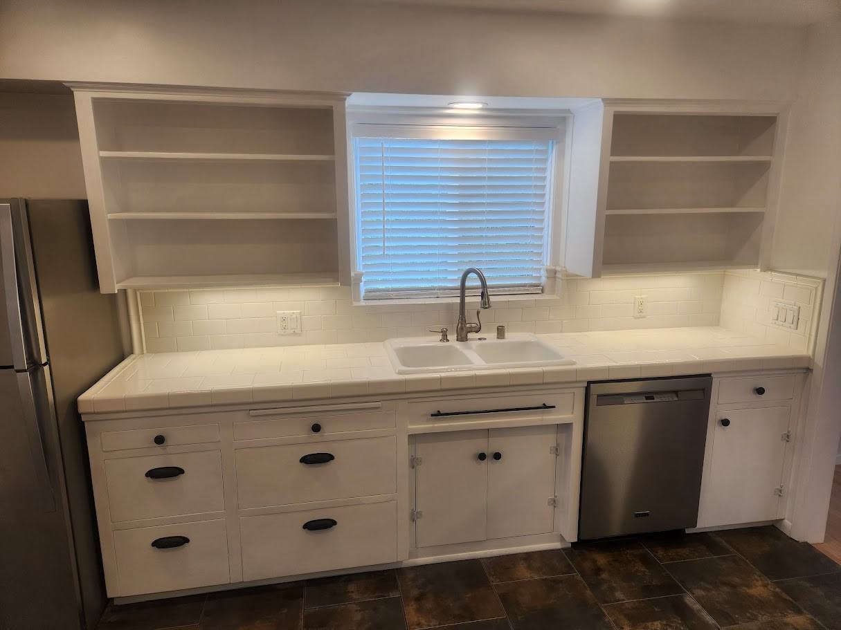 522 Avalon Dr #NA - Photo 5 of 18