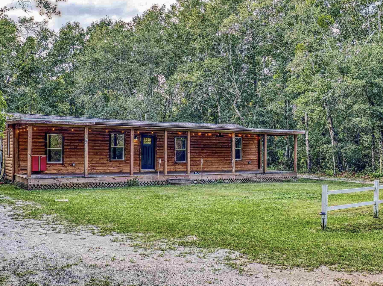 2989 N 5th Ave #NA - Photo 2 of 16