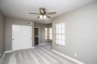 2312 W Comstock Dr #NA - Photo 1 of 1