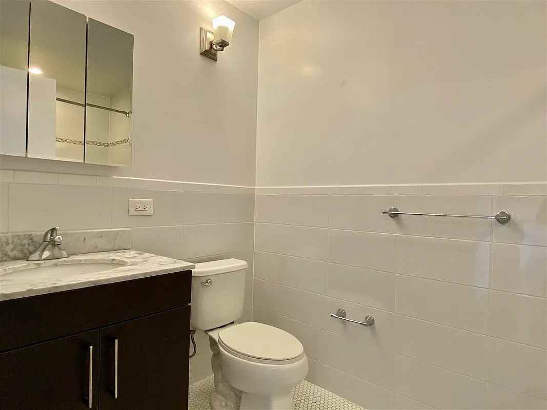 1703 Park Ave - Photo 5 of 7