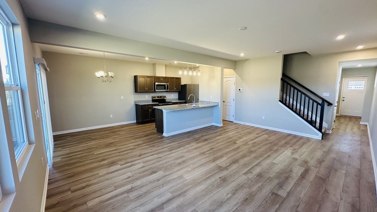 2075 Wildberry Way #341A - Photo 3 of 15