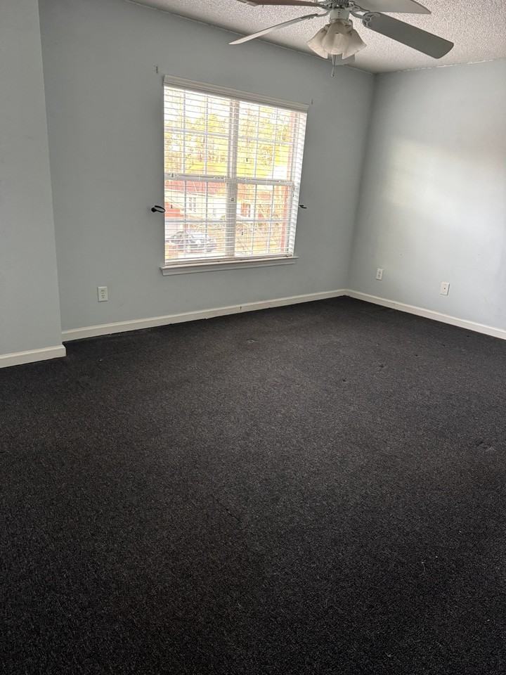 1925 Boatswain Dr #NA - Photo 5 of 12