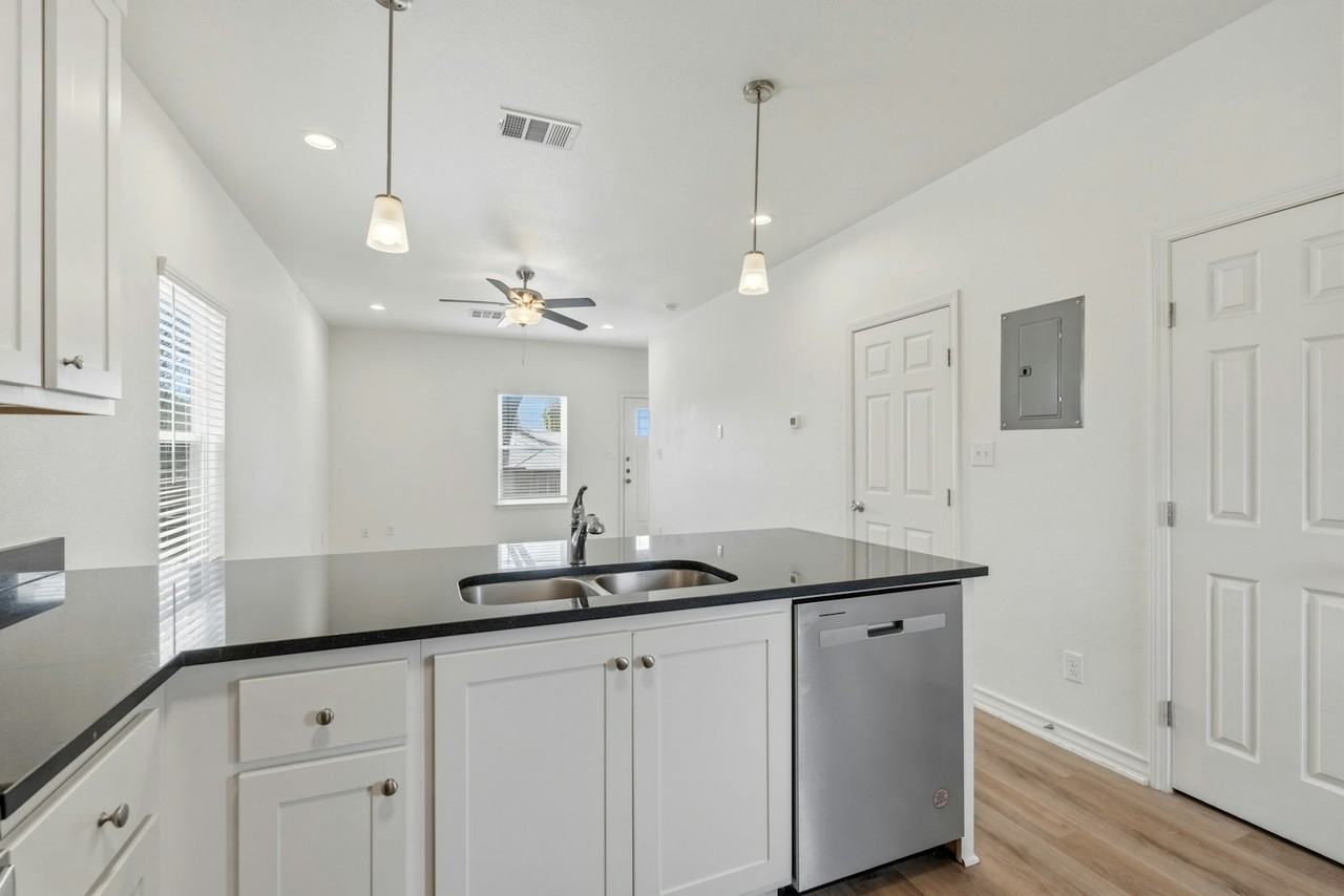 707 Runnels Avenue, Unit 102 - Photo 4 of 24