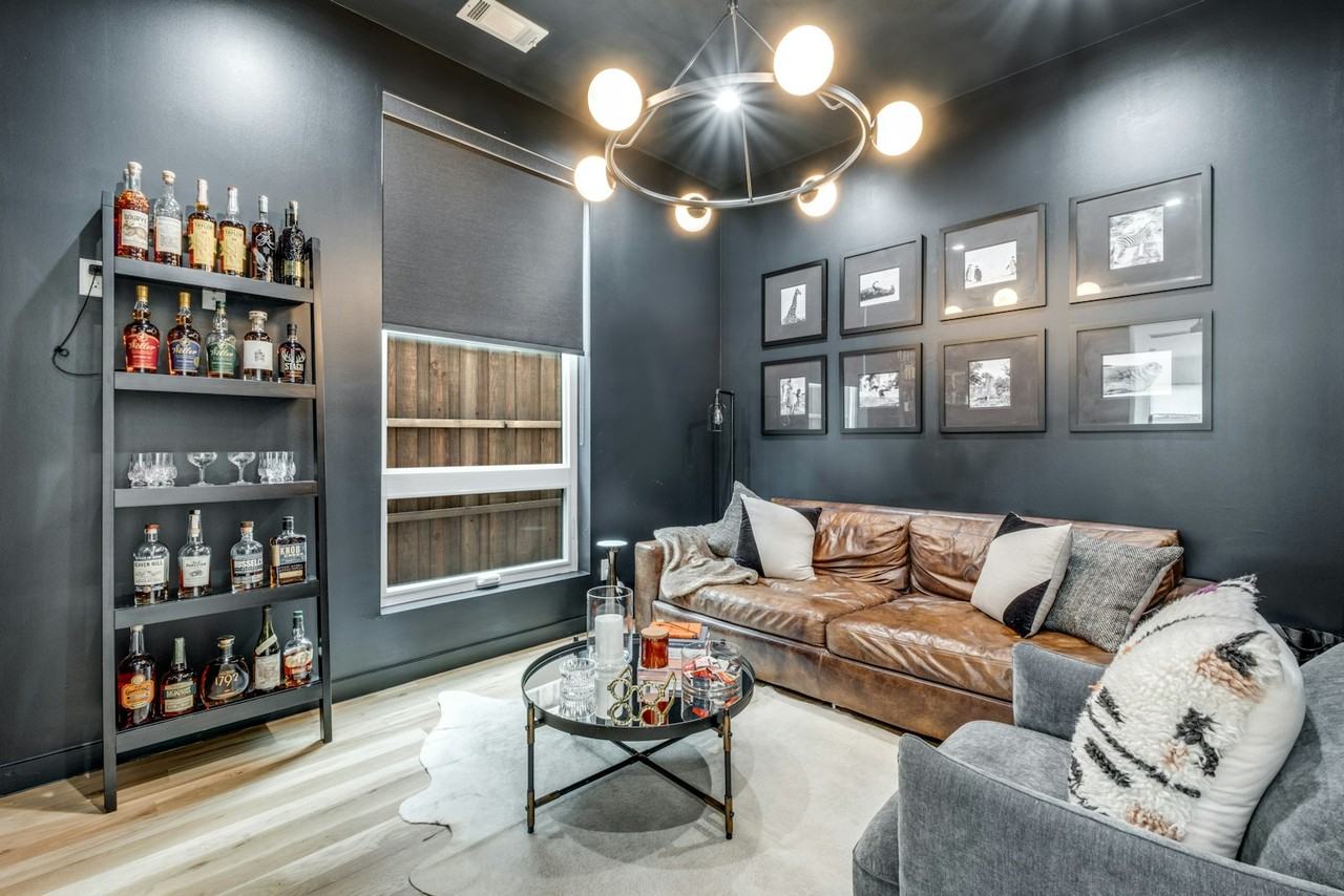 6113 Hudson Street - Photo 3 of 25