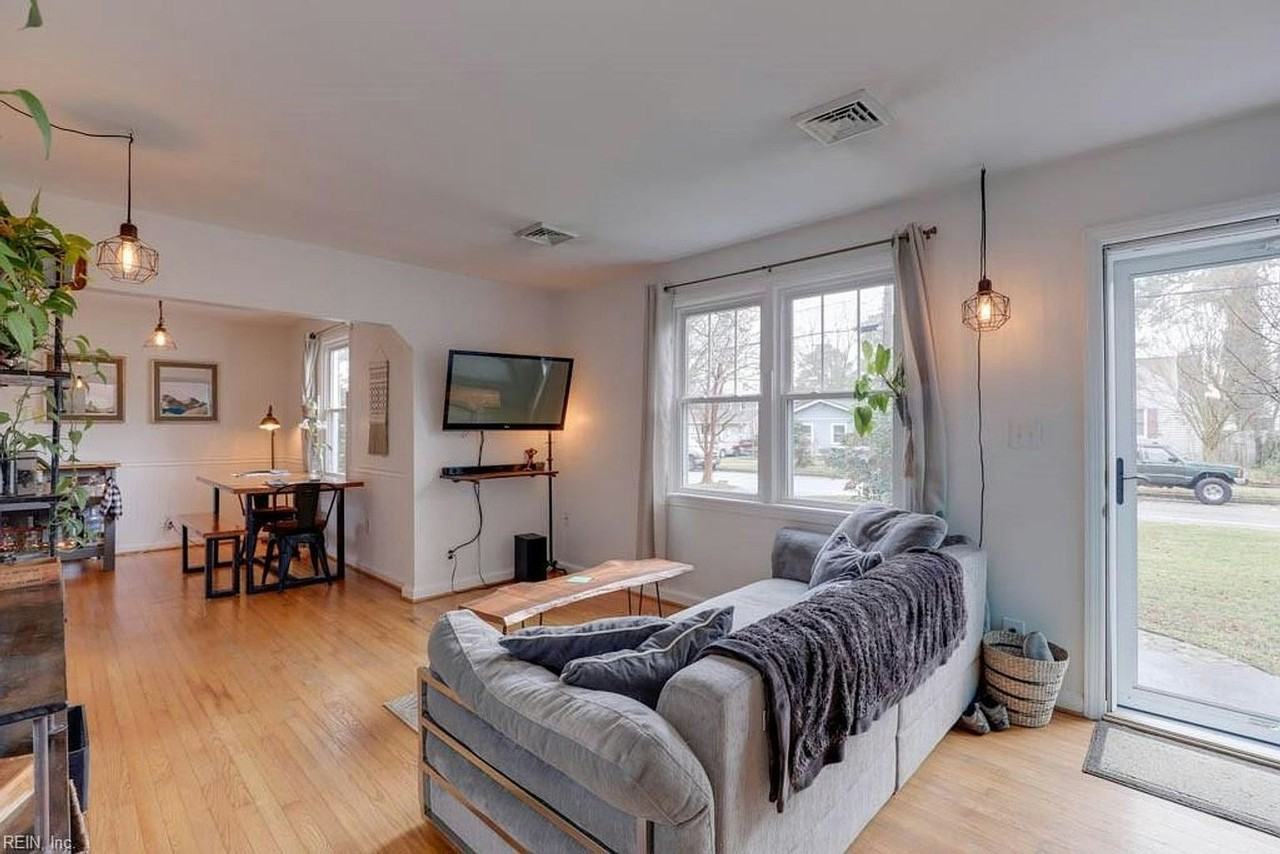 171 West Bay Avenue - Photo 5 of 25