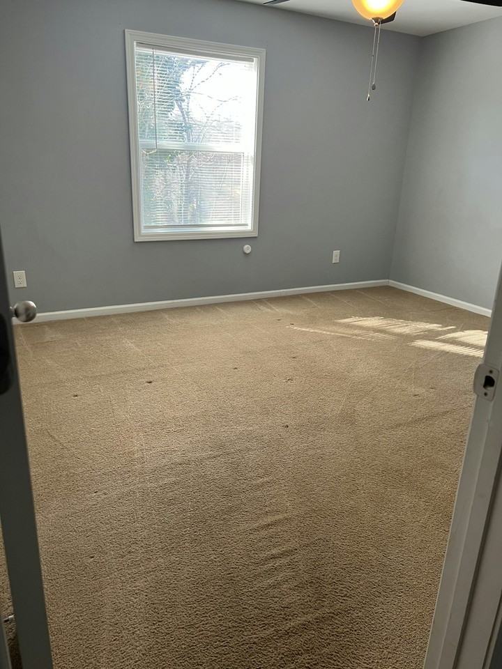 43 Finch Drive Southeast - Photo 7 of 17