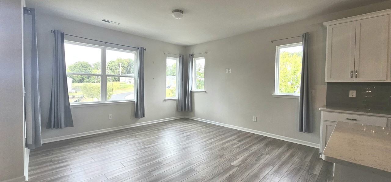 904 Kinsey Aly #1 - Photo 5 of 46