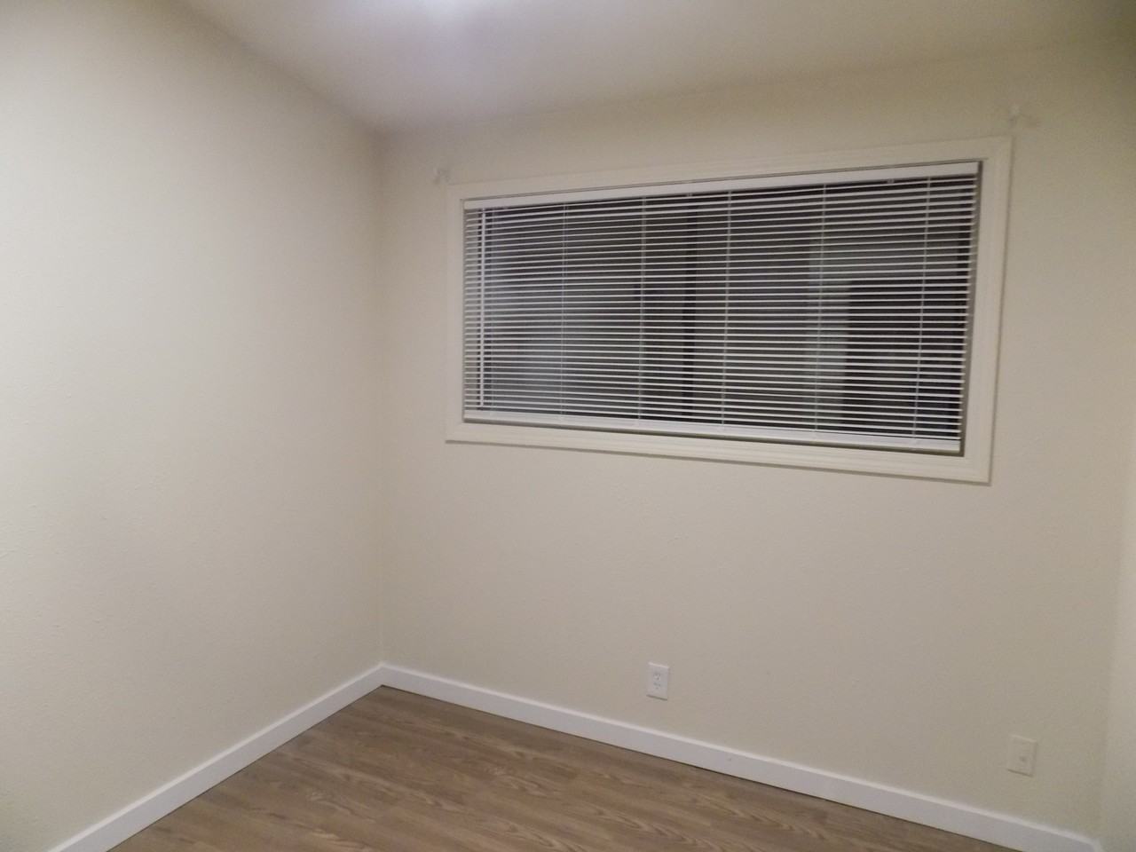 2935 Sw 170th Ave #1 - Photo 3 of 7