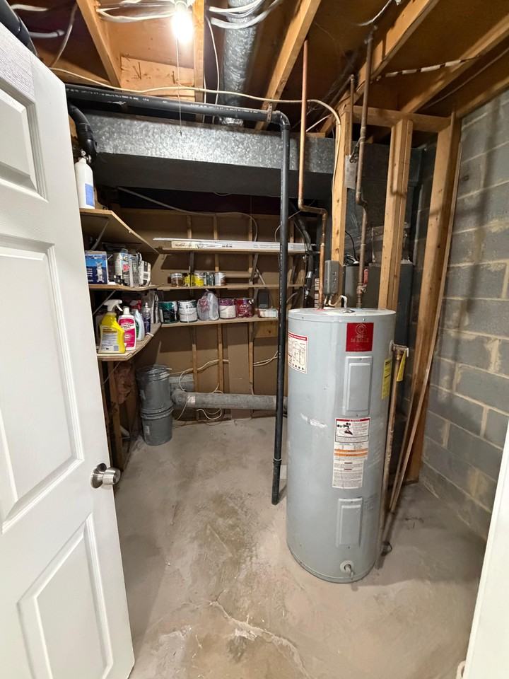 13301 Aiken Place - Photo 4 of 14