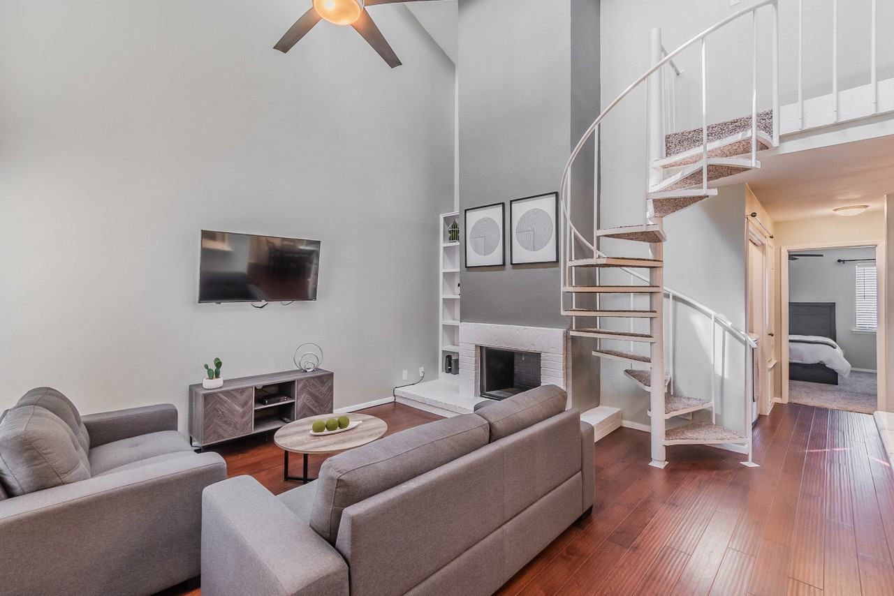 9145 Emberglow Ln #NA - Photo 2 of 16