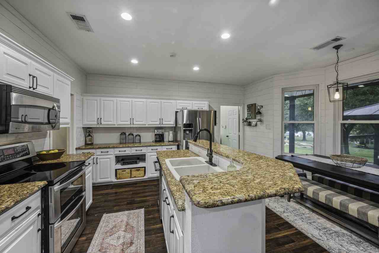 15936 County Road 566 #1 - Photo 3 of 19