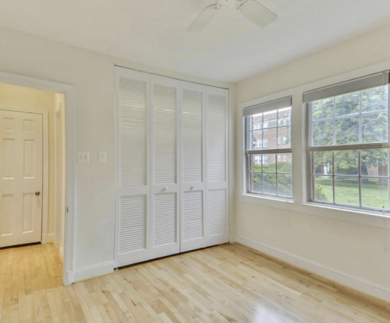 1818 W Abingdon Dr #102 - Photo 4 of 7