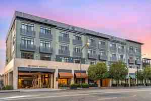 featured image of 1500 Newell Ave