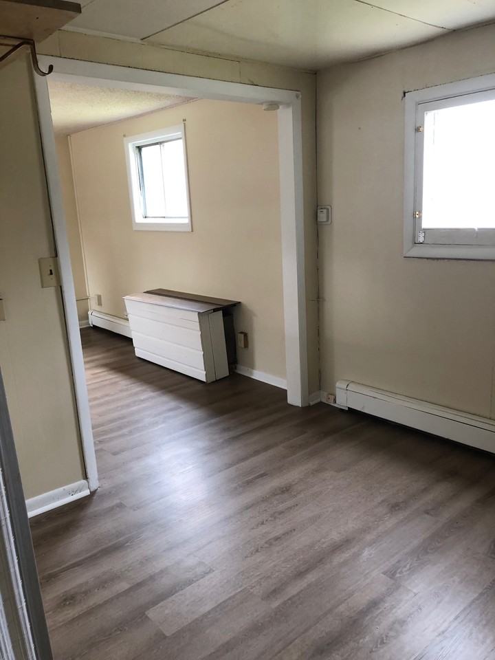 *Durant Heights Apt - Photo 3 of 9