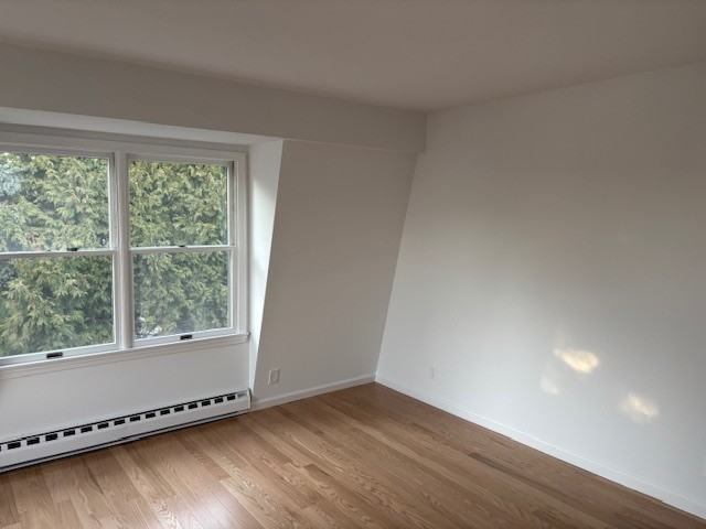 Dean - Photo 3 of 11