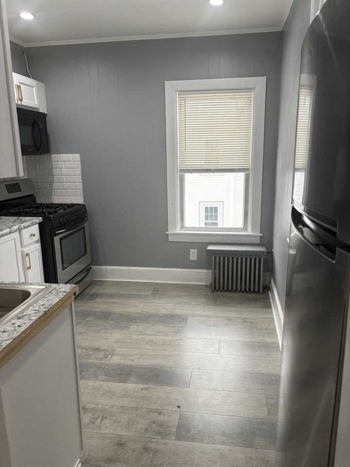 16 Bradford Street - Photo 4 of 13