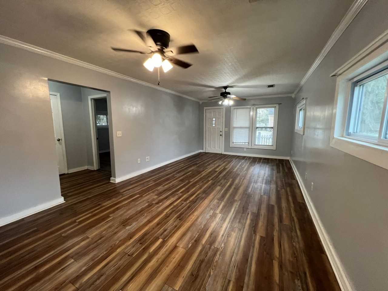 204 W 3rd St - Photo 5 of 15