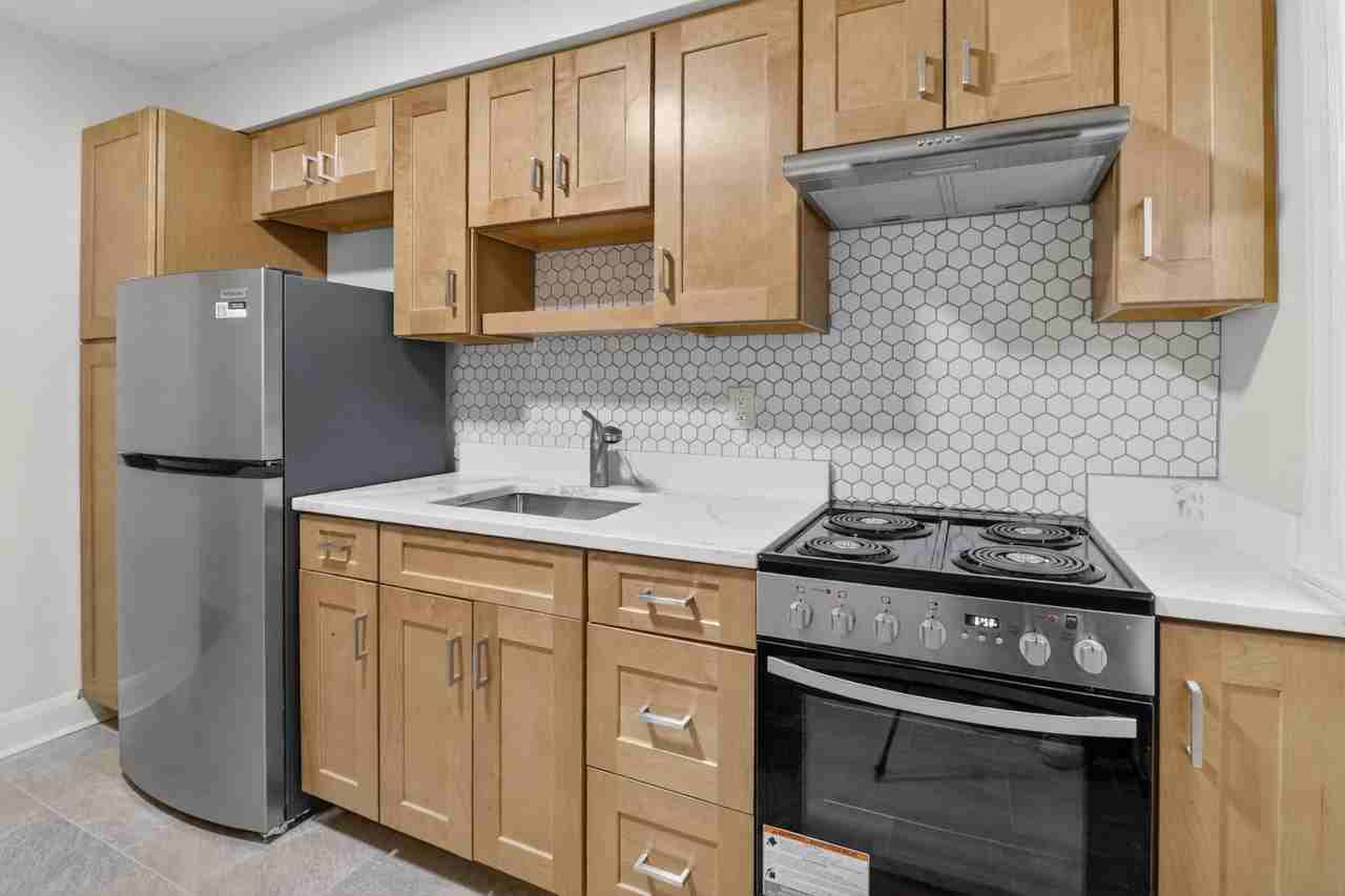 6133 Parkway Dr #1 - Photo 6 of 15