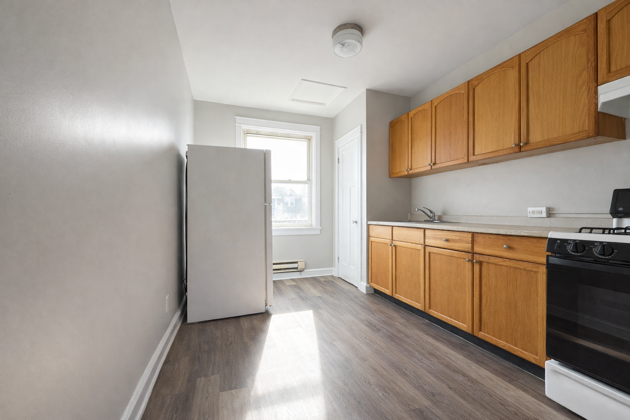 3535 Lyndale Ave - Photo 2 of 8