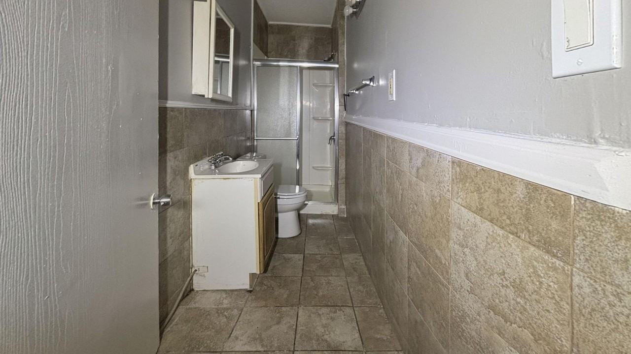 1701 N 20th St - Photo 2 of 12