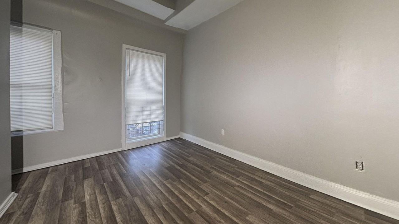 1701 N 20th St - Photo 5 of 12