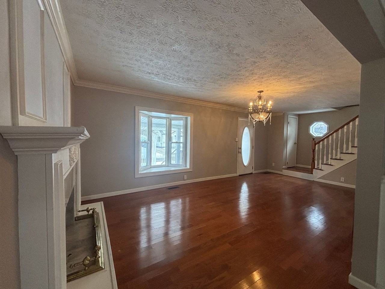 868 Iredell St - Photo 2 of 16