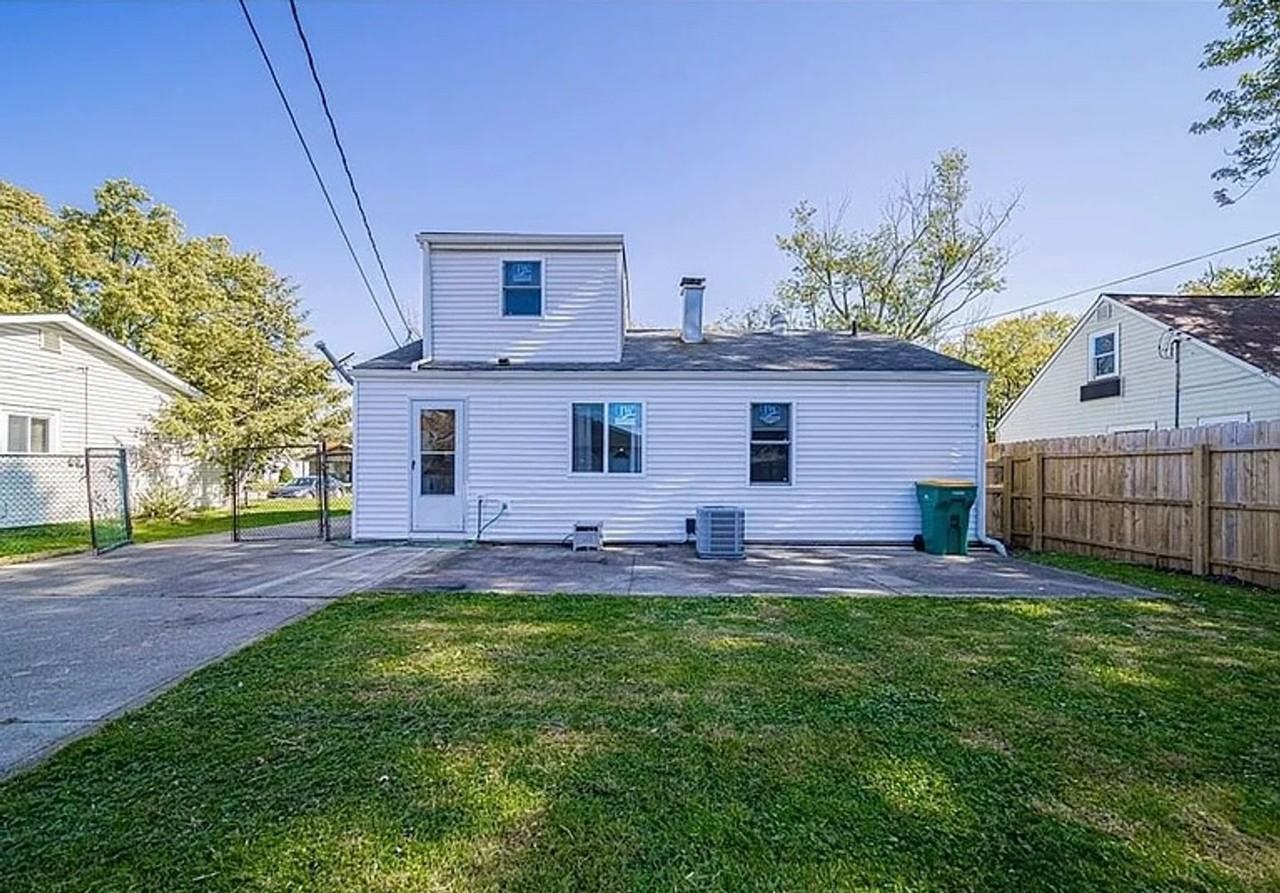 4754 Brooksdale Rd - Photo 4 of 18