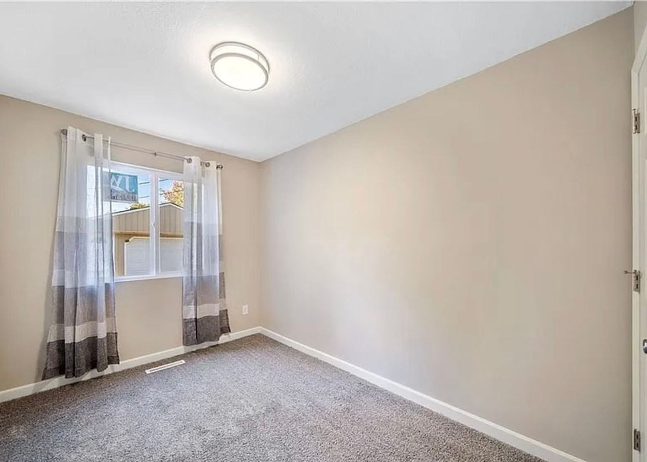 4754 Brooksdale Rd - Photo 7 of 18